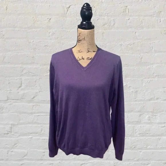 Lands End V-Neck Sweater - Picture 1 of 5